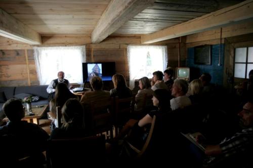 Tak było na wrześniowym spotkaniu w domu podcieniowym w Żelichowie / Cyganku z historykiem sztuki doktorem Jerzym Domino, fot. Marek Opitz