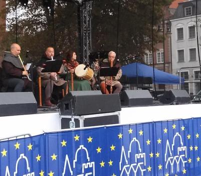 Na scenie przy katedrze św. Mikołaja zabrzmiała m.in. muzyka dawna. Tutaj odbyła się także ogólnopolska inauguracja Europejskich Dni Dziedzictwa... Fot. Agnieszka Jarzębska  